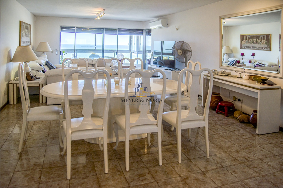 Apartamento ID.180 - APARTAMENTO EN VENTA CON VISTA BRAVA, EXCELENTE CONSTRUCCION