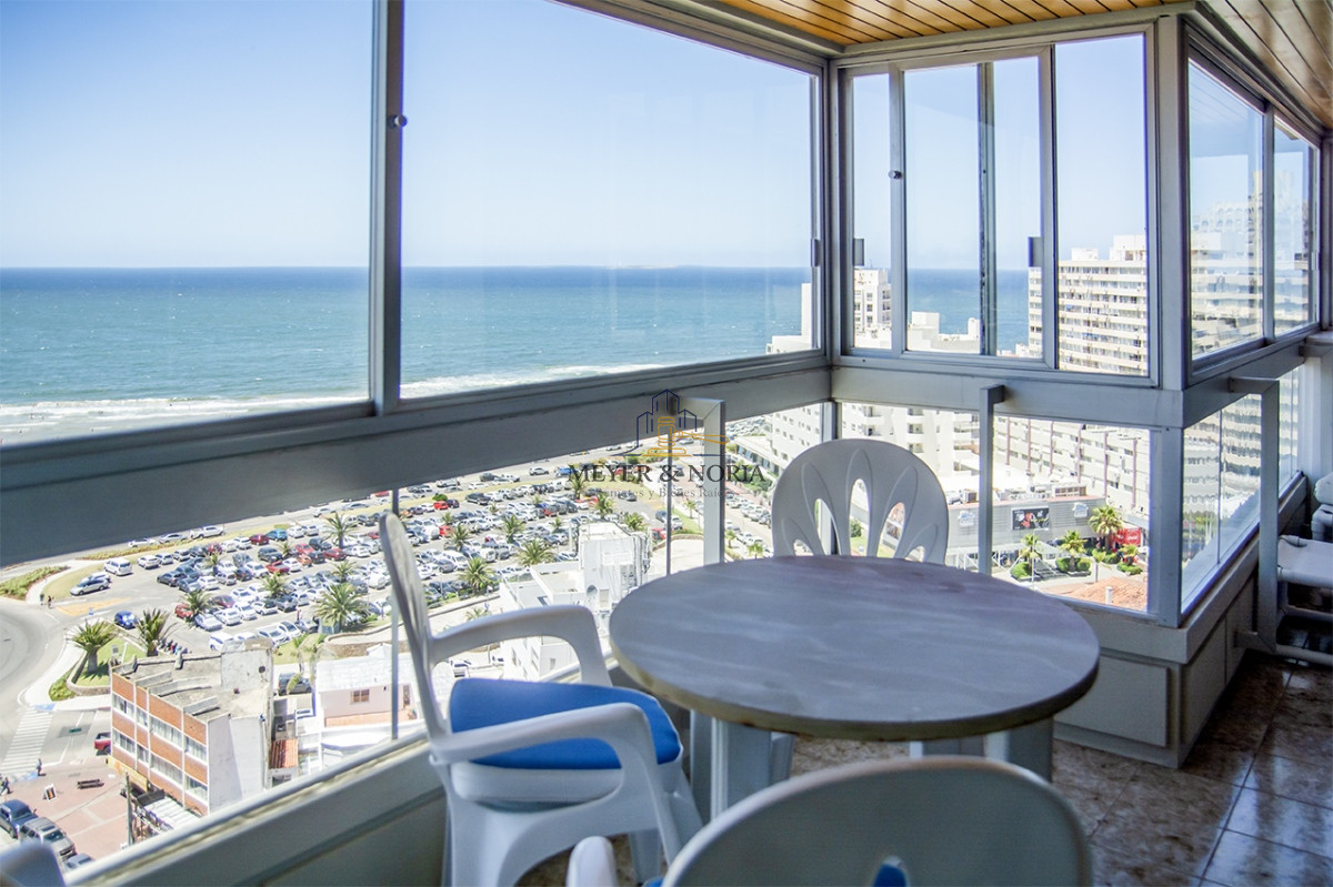 Apartamento ID.180 - APARTAMENTO EN VENTA CON VISTA BRAVA, EXCELENTE CONSTRUCCION