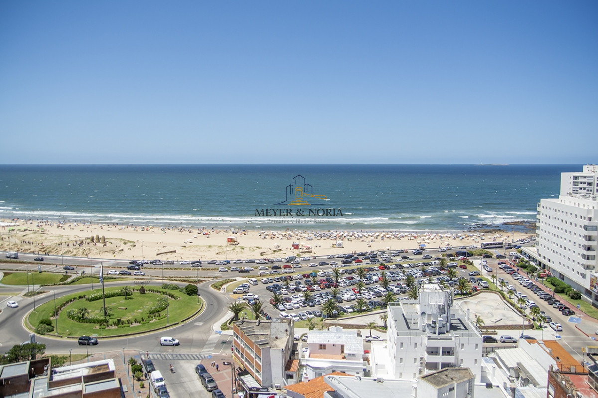 Apartamento ID.180 - APARTAMENTO EN VENTA CON VISTA BRAVA, EXCELENTE CONSTRUCCION