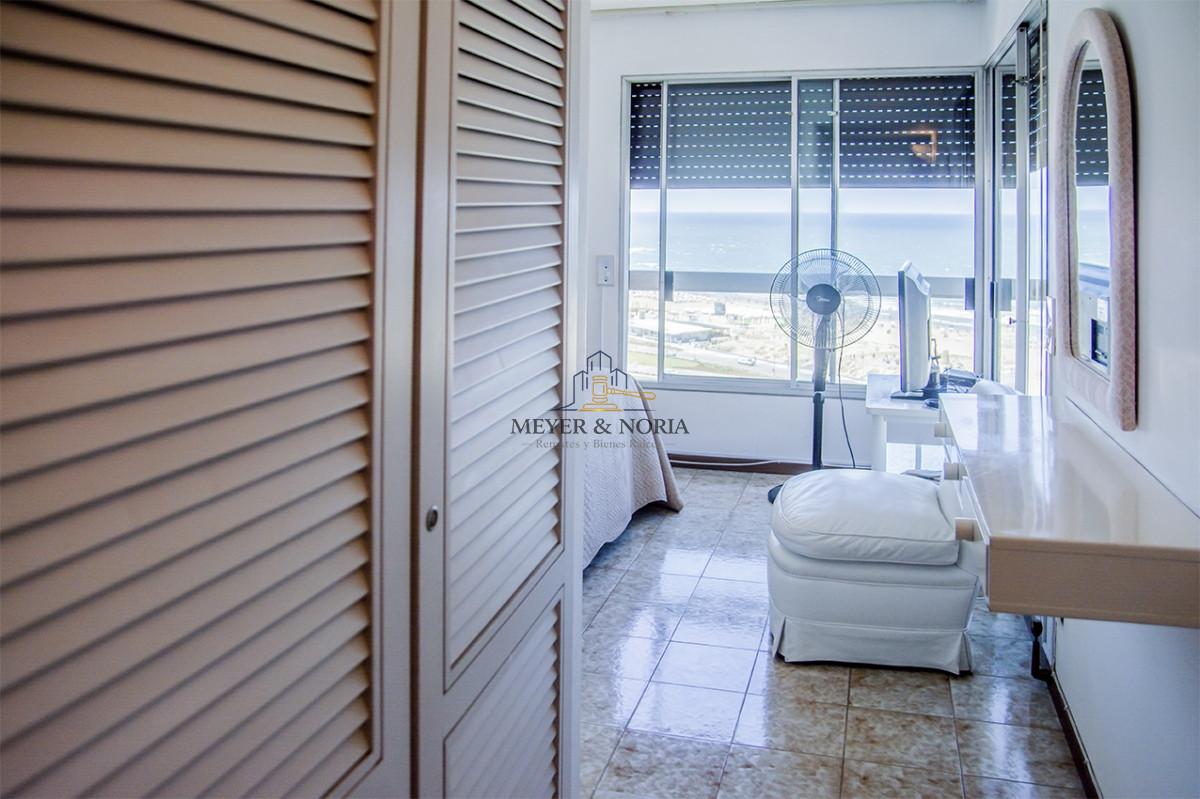 Apartamento ID.180 - APARTAMENTO EN VENTA CON VISTA BRAVA, EXCELENTE CONSTRUCCION