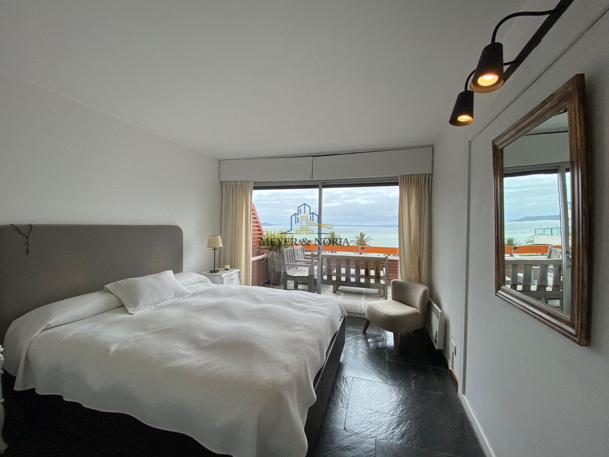 Apartamento ID.184 - Vende apartamento con vista al mar de 3 dormitorios, Punta del Este