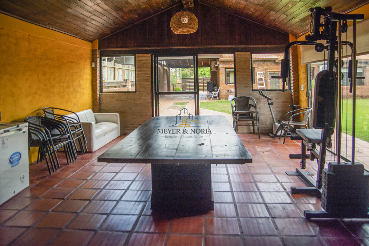 Casa ID.153 - En venta casa de 3 Dormitorios en Jardines de Córdoba con Barbacoa 