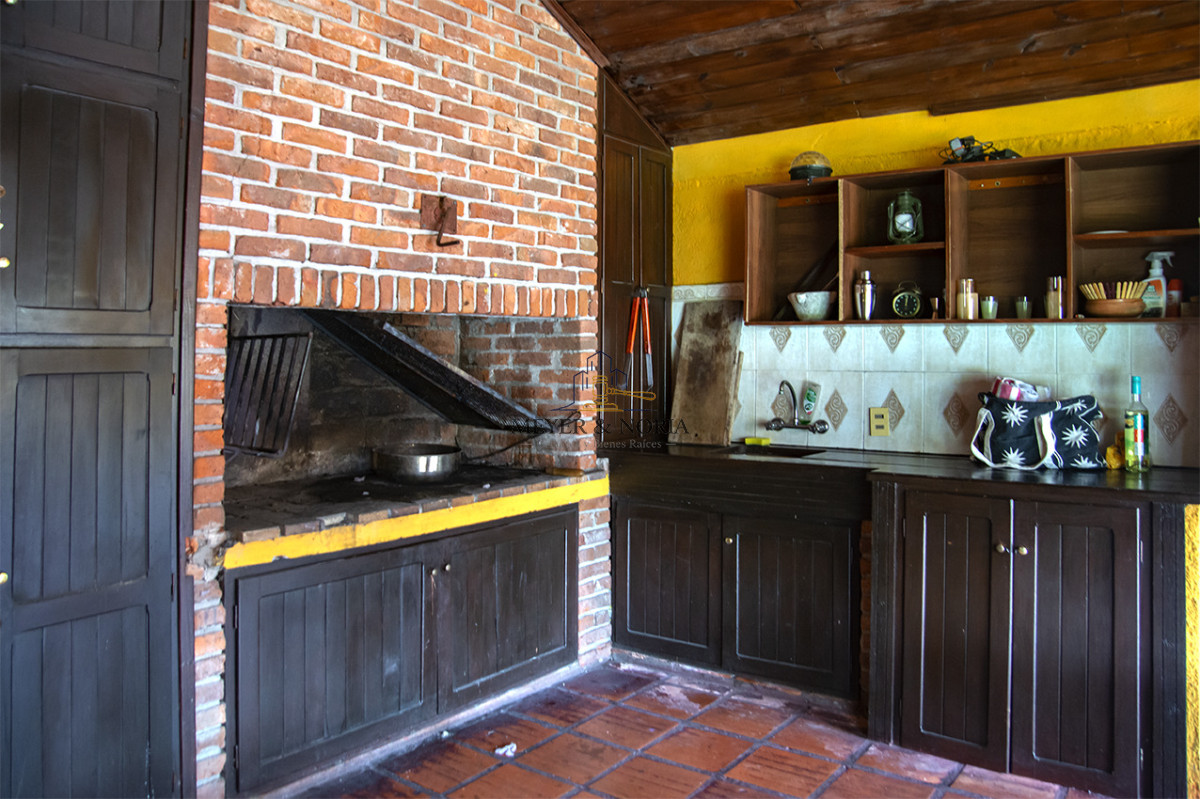 Casa ID.153 - En venta casa de 3 Dormitorios en Jardines de Córdoba con Barbacoa 