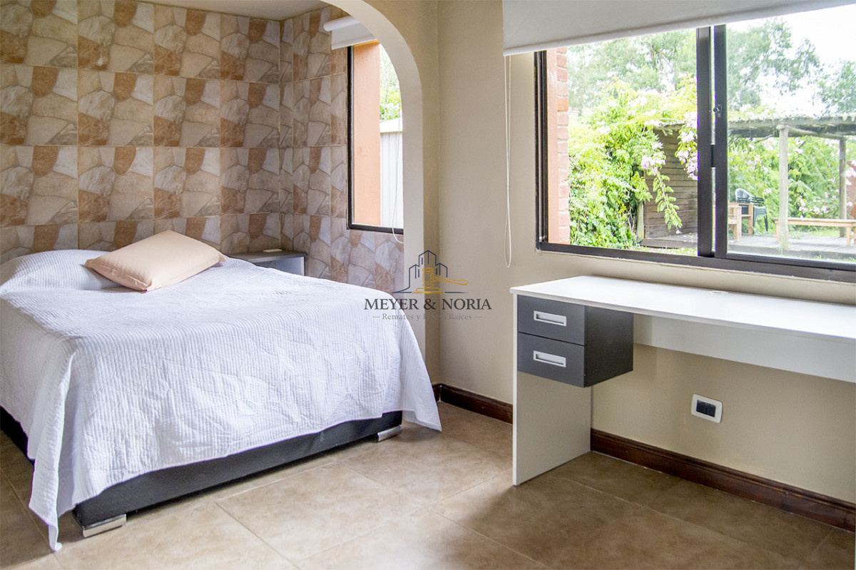 Casa ID.153 - En venta casa de 3 Dormitorios en Jardines de Córdoba con Barbacoa 