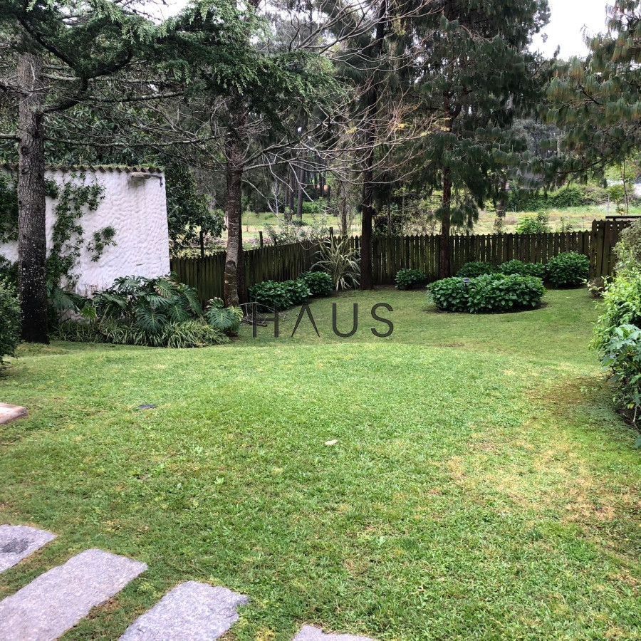 Casa ID.102 - Casa 3 dormitorios a la venta en Pinares Punta del Este