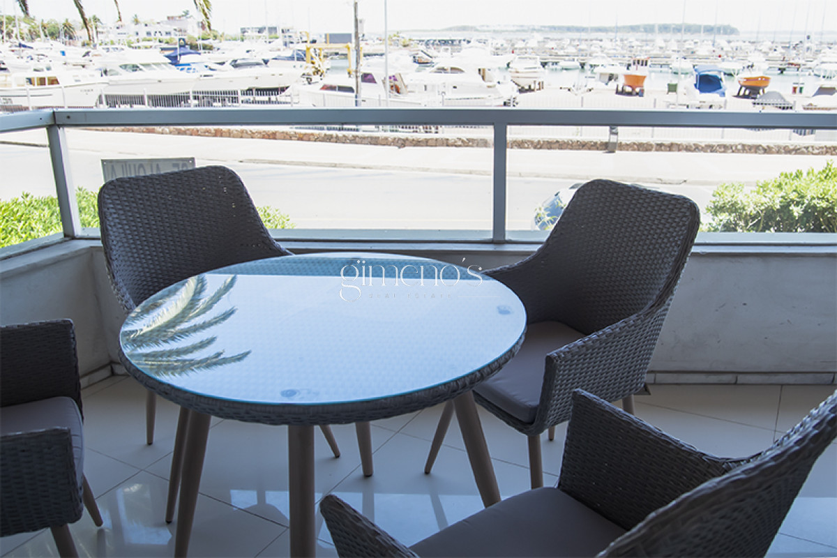 Apartamento ID.675 - Apartamento en Venta 3 Dormitorios en  zona Puerto de Punta del Este.