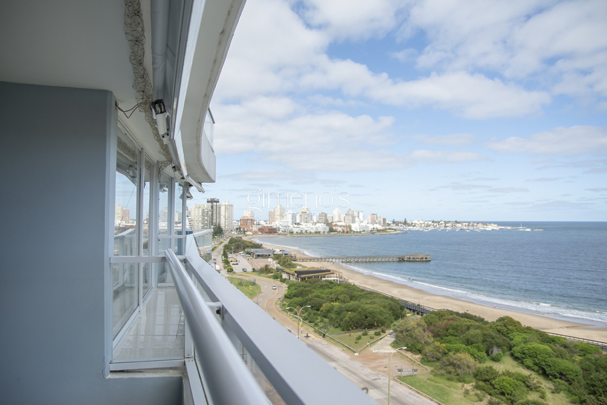 Apartamento ID.1260 - Apartamento de 3 dormitorios en Venta primeras paradas de Playa Mansa 