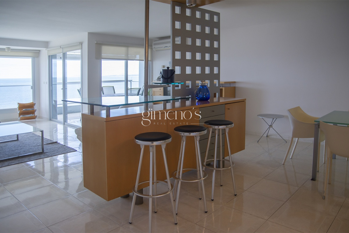 Apartamento ID.1260 - Apartamento de 3 dormitorios en Venta primeras paradas de Playa Mansa 
