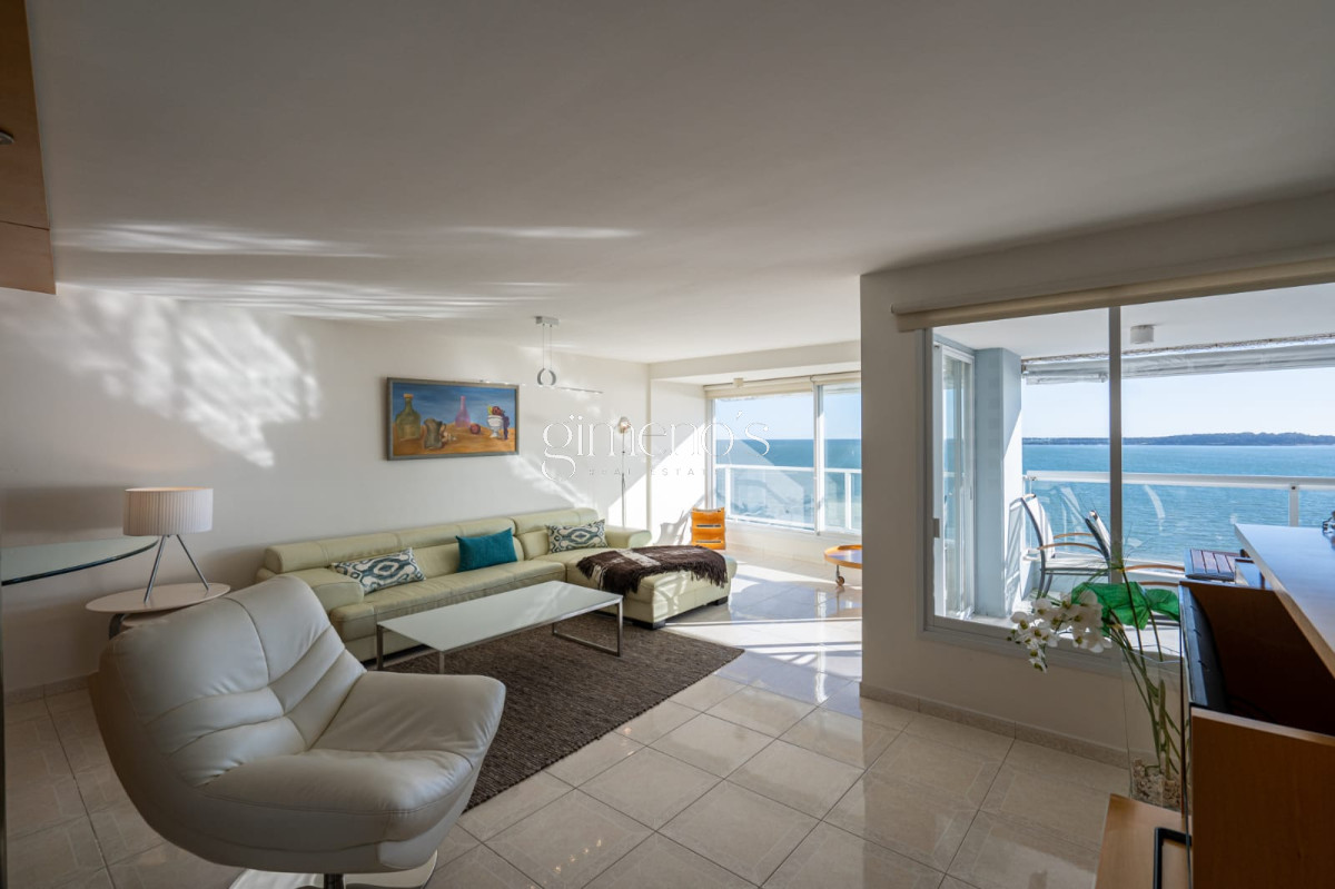 Apartamento ID.1260 - Apartamento de 3 dormitorios en Venta primeras paradas de Playa Mansa 