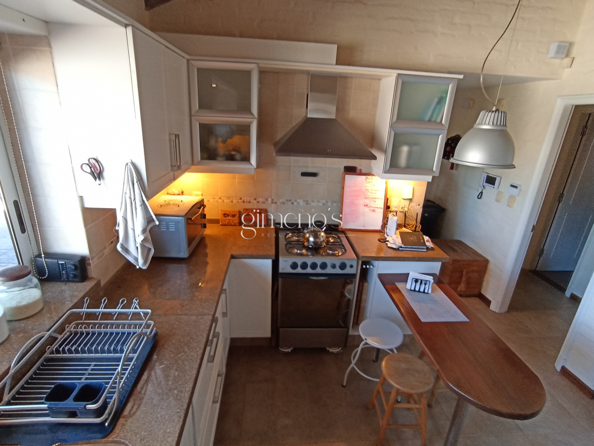 Casa ID.1360 - Casa en Venta de 3 dormitorios en Playa Mansa - Punta del Este