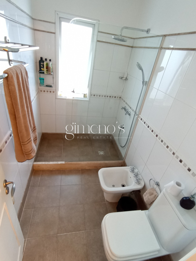 Casa ID.1360 - Casa en Venta de 3 dormitorios en Playa Mansa - Punta del Este