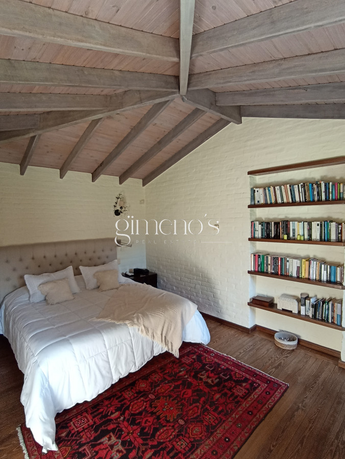 Casa ID.1360 - Casa en Venta de 3 dormitorios en Playa Mansa - Punta del Este