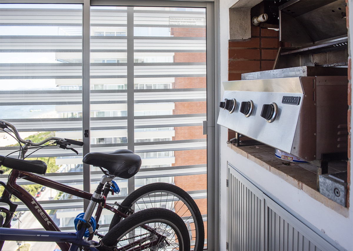 Apartamento ID.425 - Vende Apartamento  de 4 dormitorios en playa de Mansa, Punta del Este a pasos del mar!