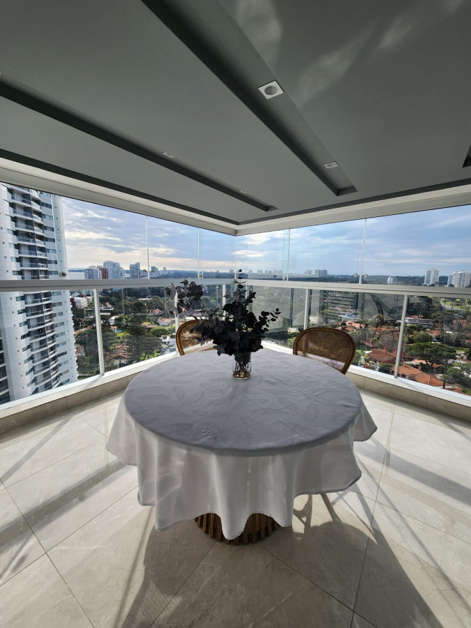 Apartamento ID.224 - EDIFICIO MIAMI BOULEVARD II, UNIDAD LATERAL EN VENTA, 2 DORMITORIOS, PLAYA MANSA, PARRILLERO EN BALCÒN