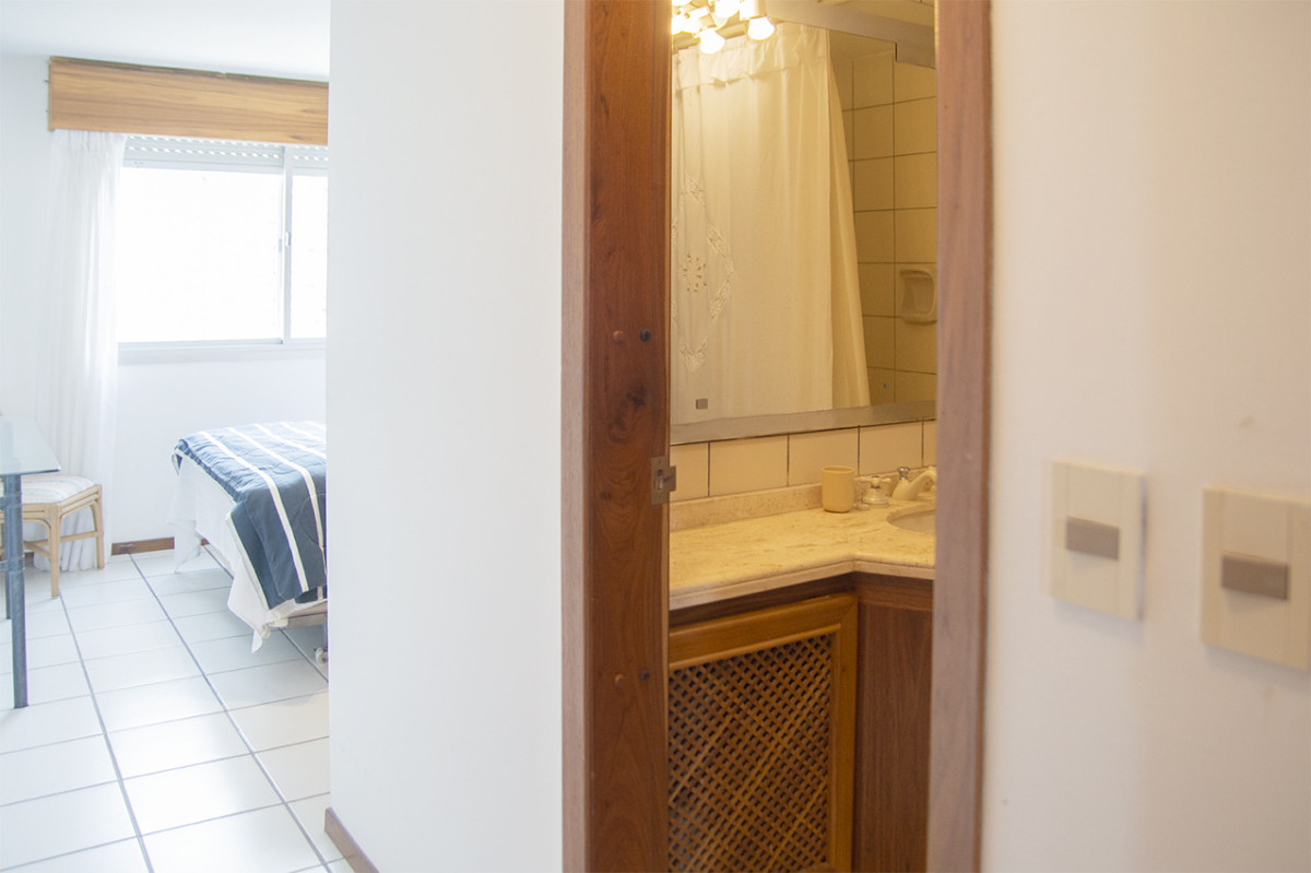 Apartamento ID.234 - Apartamenro de 3 dormitorios a la venta en Punta del Este