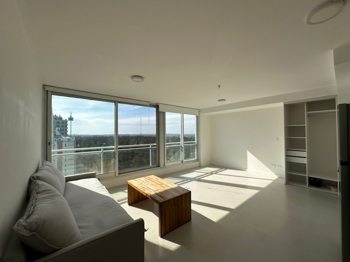 Apartamento ID.162 - Monoambiente en venta en Torre Bellagio, piso alto . Torre nueva con amenities. Punta del Este