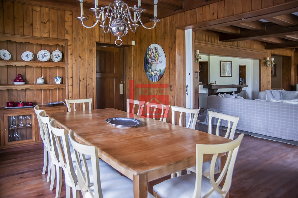 Casa ID.670 - Hermosísima casa en Golf, Punta del Este