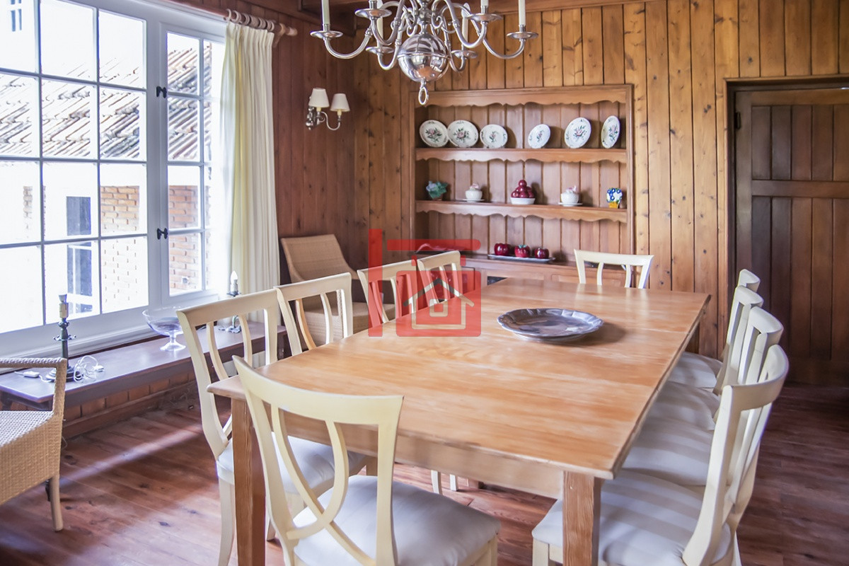 Casa ID.670 - Hermosísima casa en Golf, Punta del Este