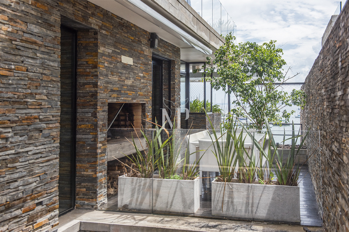 Apartamento ID.65 - Apartamento Único Frente al Mar en Zona Puerto con Piscina Privada.