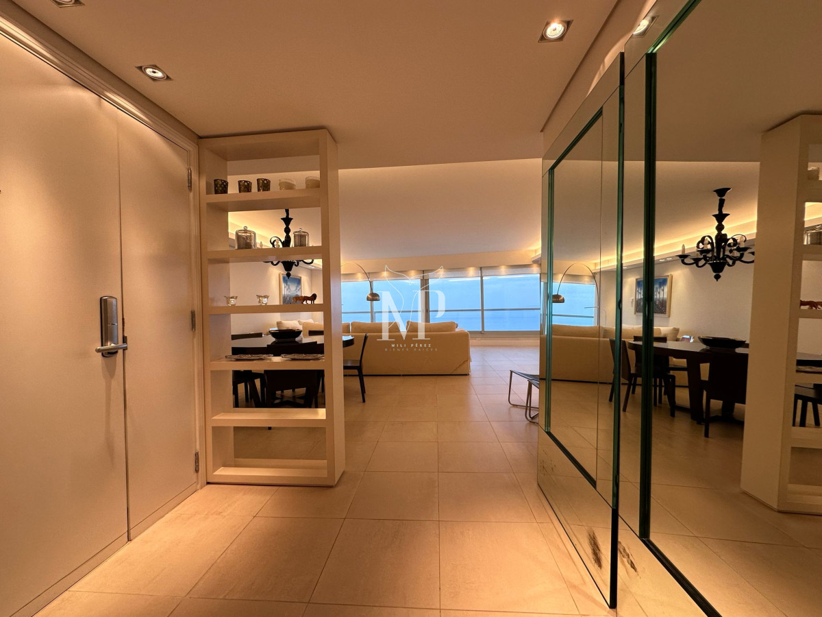 Apartamento ID.59 - Vende apartamento en Torre Le Parc de 4 dormitorios,Punta del Este