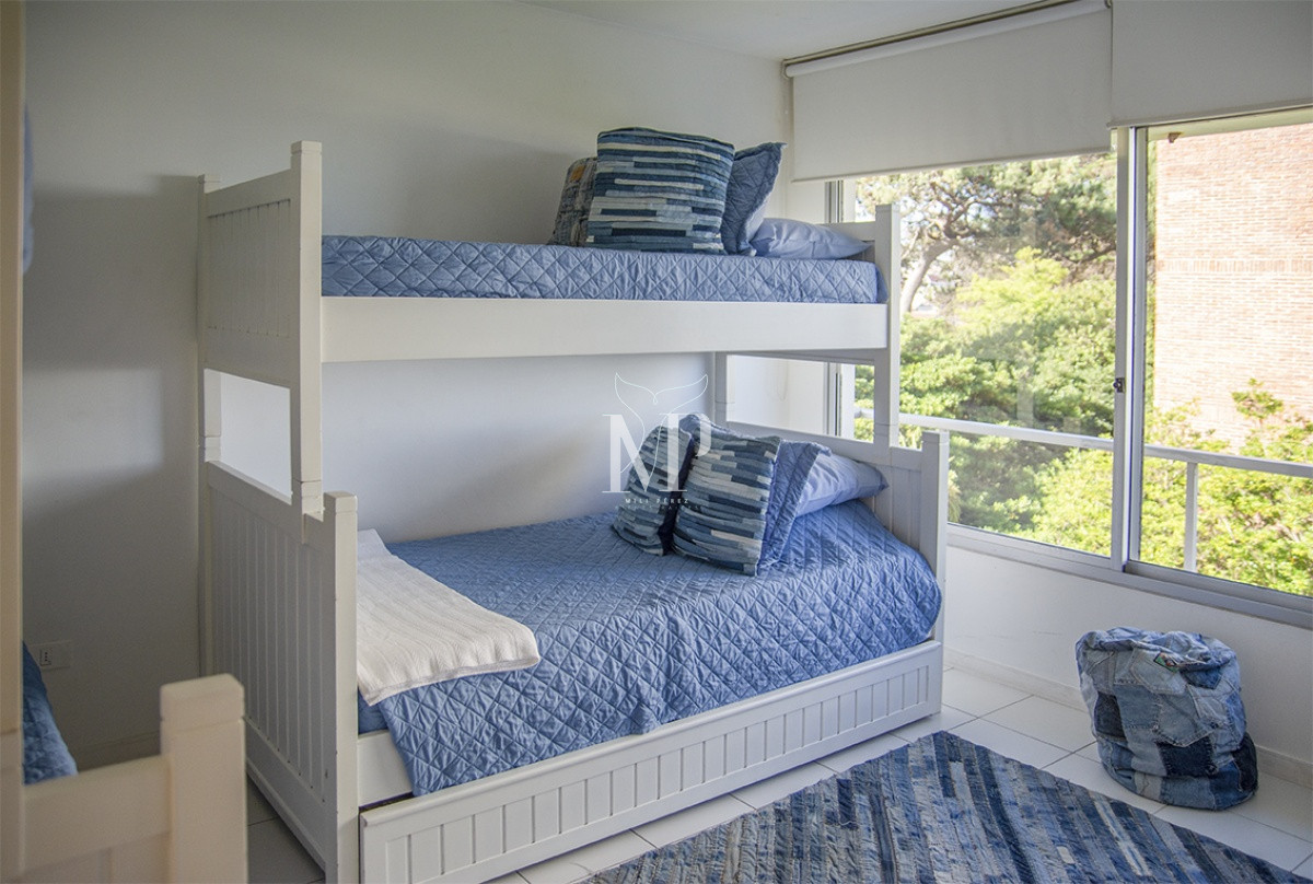 Apartamento ID.75 - Departamento en edificio Esturión, frente al mar, 3 dormitorios en venta