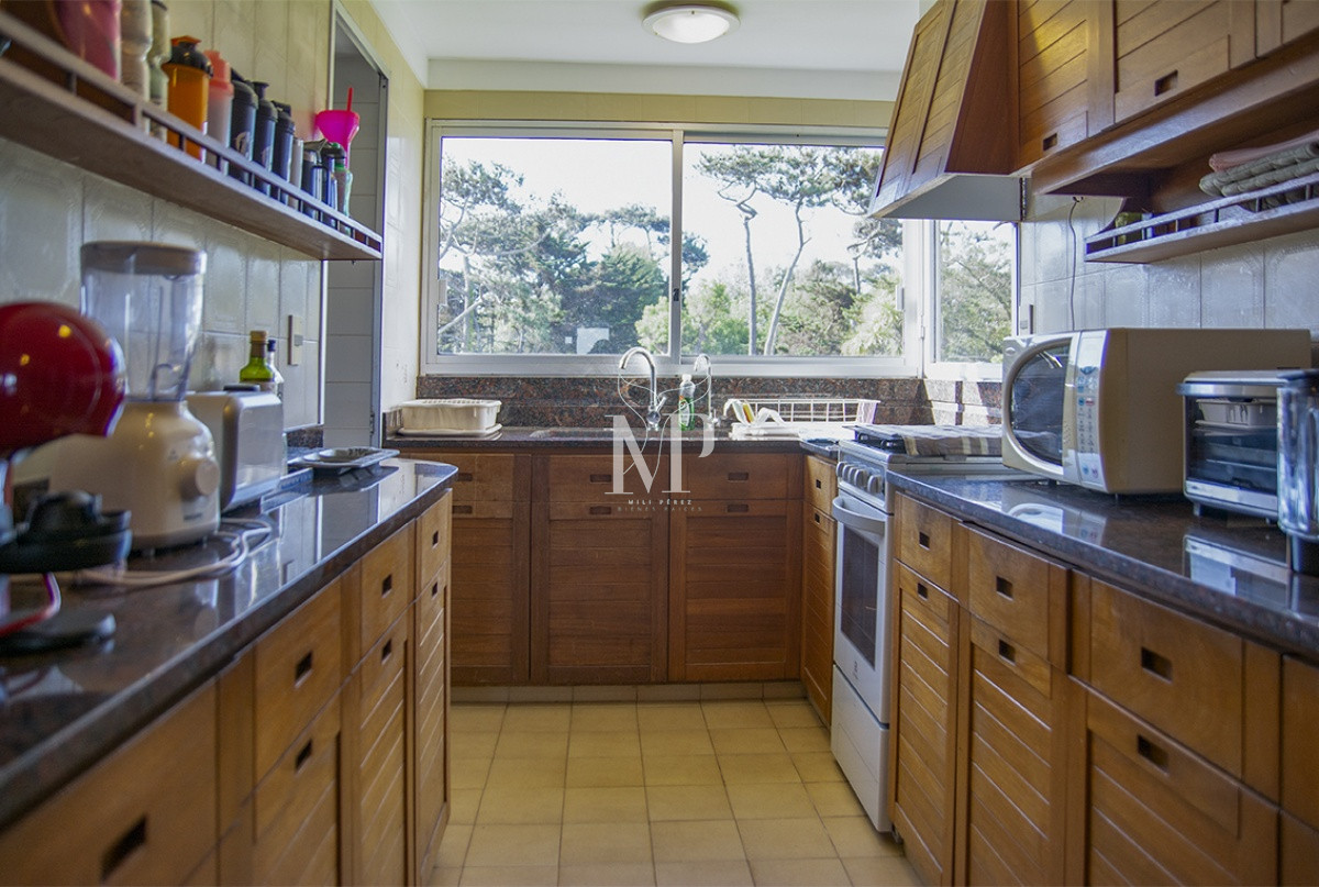 Apartamento ID.75 - Departamento en edificio Esturión, frente al mar, 3 dormitorios en venta