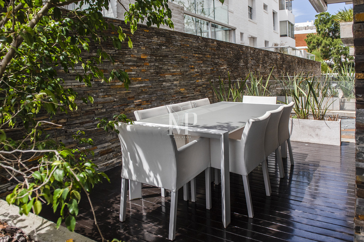 Apartamento ID.65 - Apartamento Único Frente al Mar en Zona Puerto con Piscina Privada.