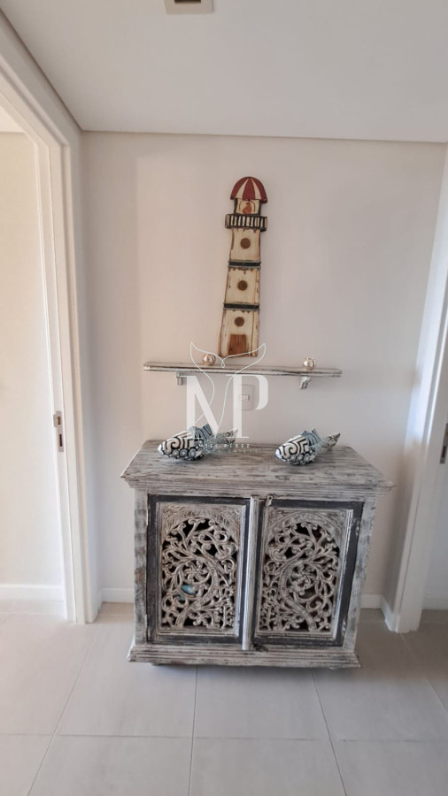 Apartamento ID.54 - Lujoso Apartamento en venta de 3 dormitorios en Suite en Punta del Este. Primera Linea Brava. Torre Le Parc