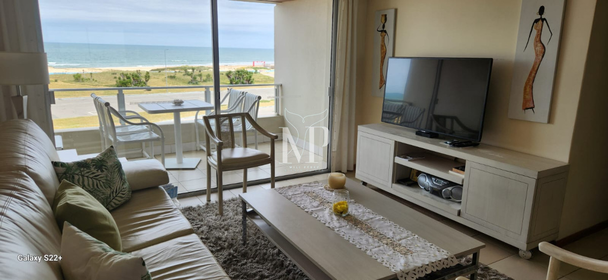 Apartamento ID.53 - Vende apartamento de 2 dormitorios en Punta del Este, Playa Brava