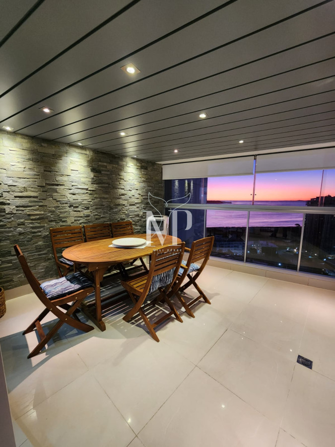 Apartamento ID.42 - MIAMI BOULEVARD, PUNTA DEL ESTE, PLAYA MANSA, DOS DORMITORIOS , PRIMERAS PARADAS 