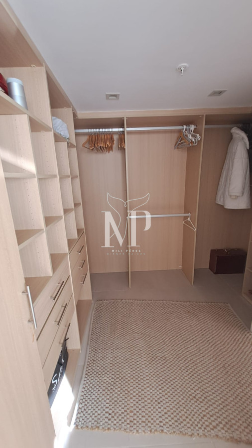 Apartamento ID.54 - Lujoso Apartamento en venta de 3 dormitorios en Suite en Punta del Este. Primera Linea Brava. Torre Le Parc