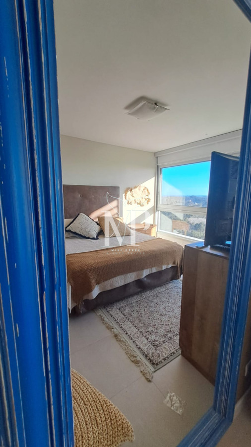 Apartamento ID.54 - Lujoso Apartamento en venta de 3 dormitorios en Suite en Punta del Este. Primera Linea Brava. Torre Le Parc