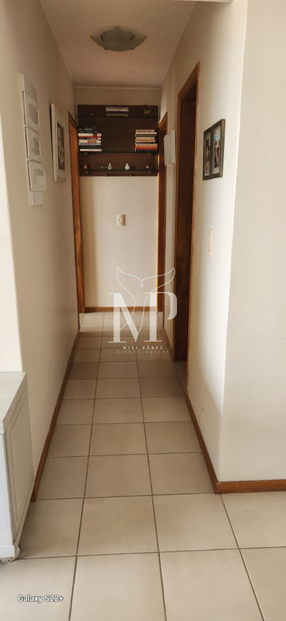 Apartamento ID.53 - Vende apartamento de 2 dormitorios en Punta del Este, Playa Brava