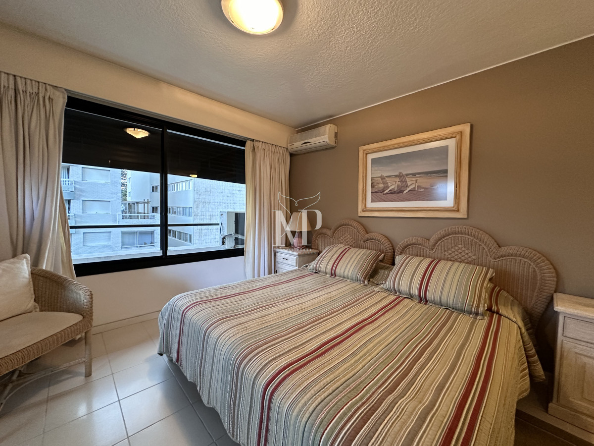 Apartamento ID.66 - Departamento en Portofino con 2 garajes y hermosa vista al Puerto, Punta del Este