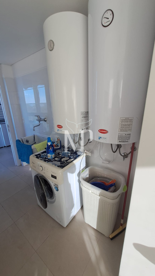 Apartamento ID.54 - Lujoso Apartamento en venta de 3 dormitorios en Suite en Punta del Este. Primera Linea Brava. Torre Le Parc