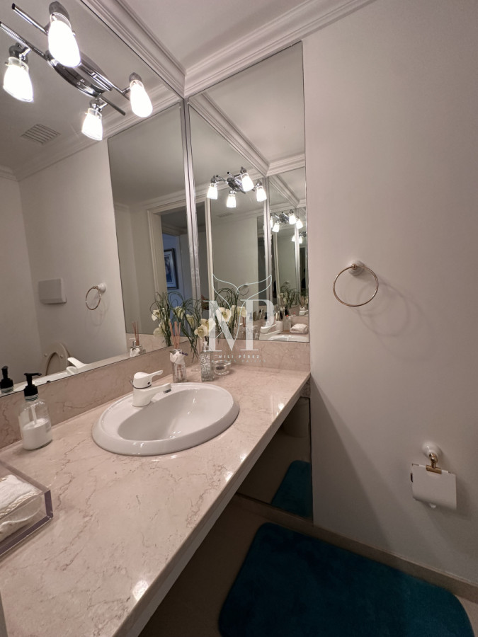 Apartamento ID.66 - Departamento en Portofino con 2 garajes y hermosa vista al Puerto, Punta del Este