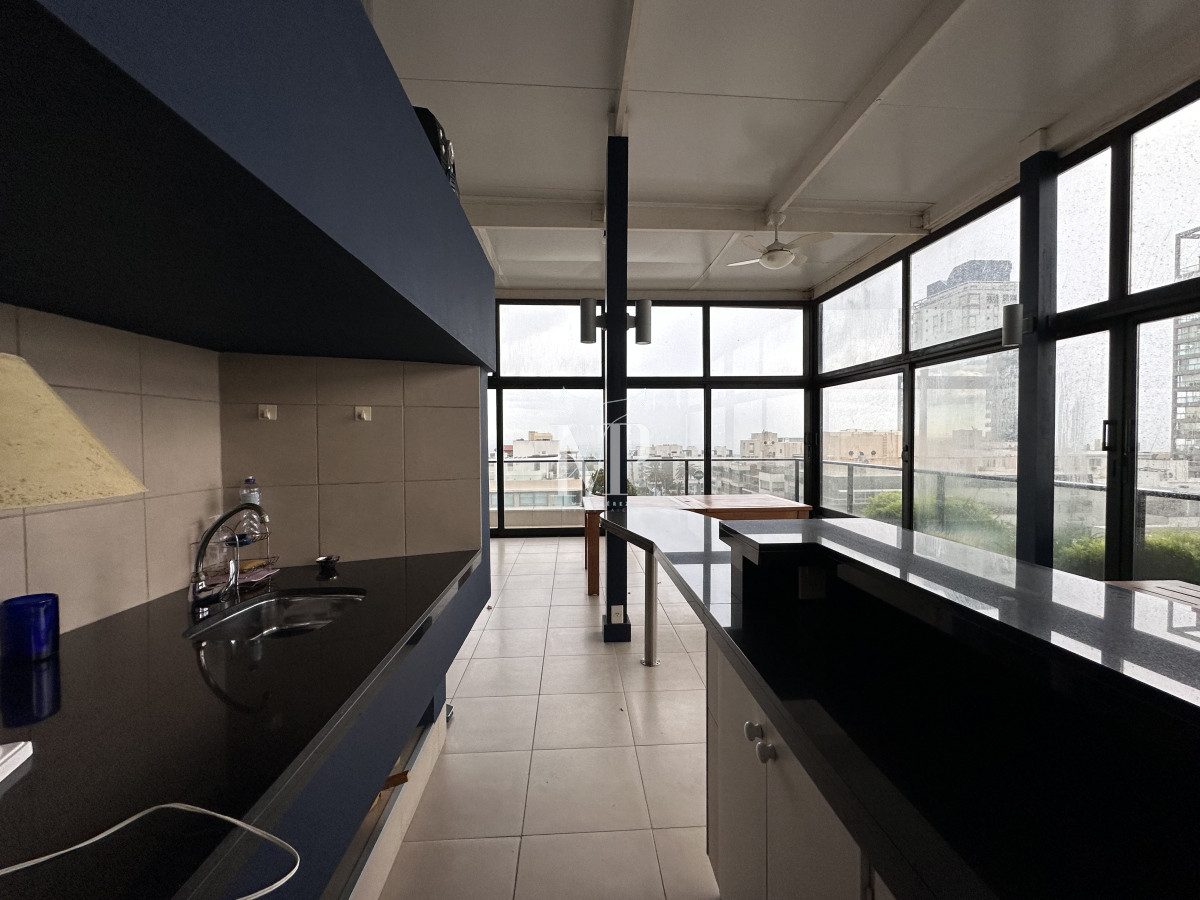 Apartamento ID.66 - Departamento en Portofino con 2 garajes y hermosa vista al Puerto, Punta del Este