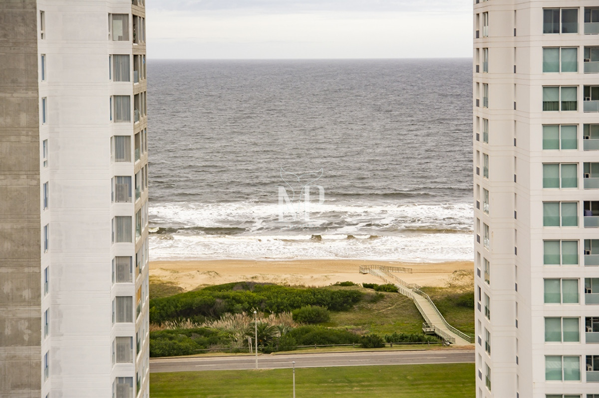 Apartamento ID.141 - Vende departamento en look brava, punta del este