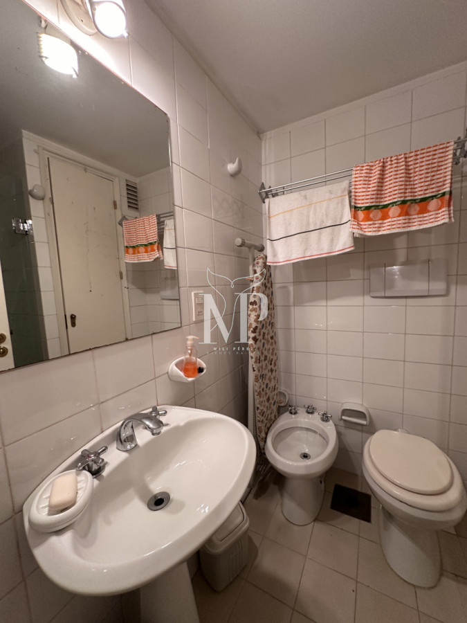 Apartamento ID.66 - Departamento en Portofino con 2 garajes y hermosa vista al Puerto, Punta del Este