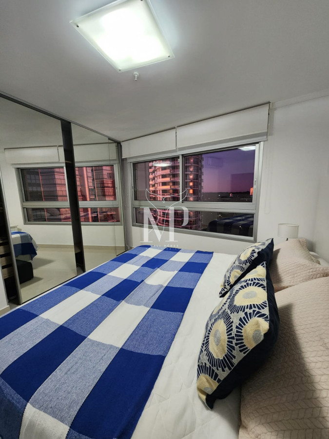 Apartamento ID.42 - MIAMI BOULEVARD, PUNTA DEL ESTE, PLAYA MANSA, DOS DORMITORIOS , PRIMERAS PARADAS 