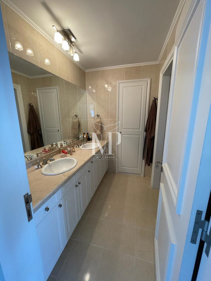 Apartamento ID.64 - Apartamento en venta en Mansa, Punta del Este de 3 dormitorios en suite.