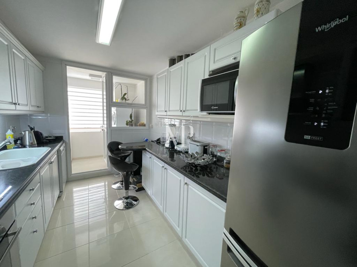 Apartamento ID.64 - Apartamento en venta en Mansa, Punta del Este de 3 dormitorios en suite.