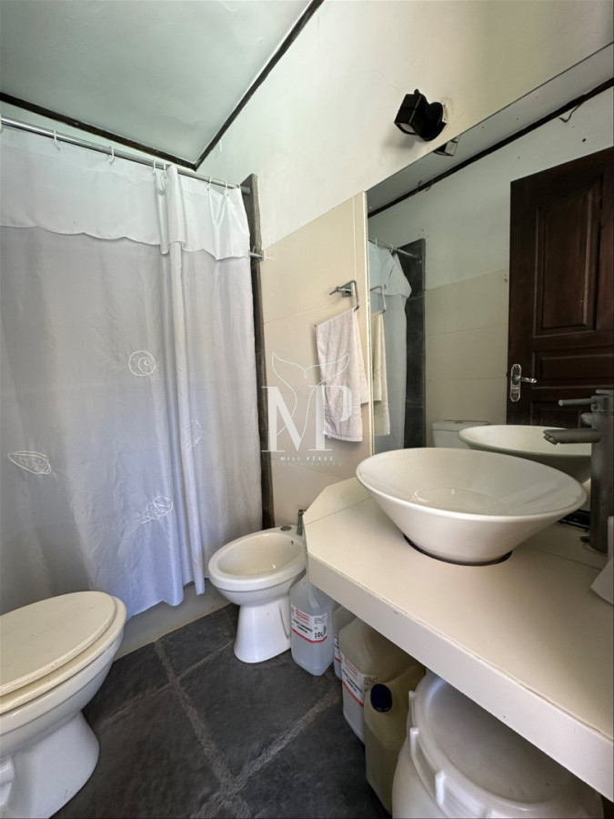 Casa ID.114 - Casa en Venta  de 3 Dormitorios en Carrasco Con Piscina 