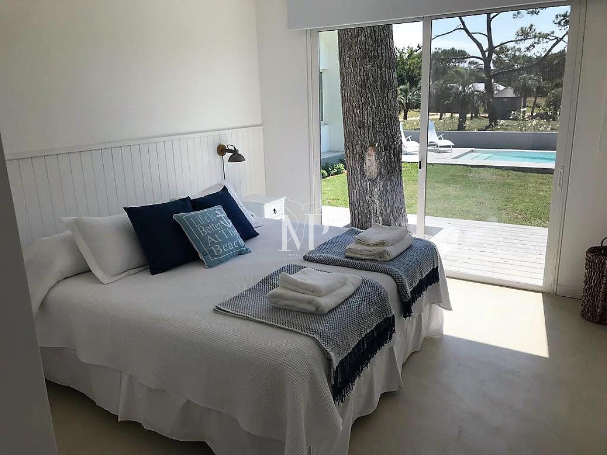 Casa ID.113 - Hermosa casa en venta en José Ignacio de 5 dormitorios 