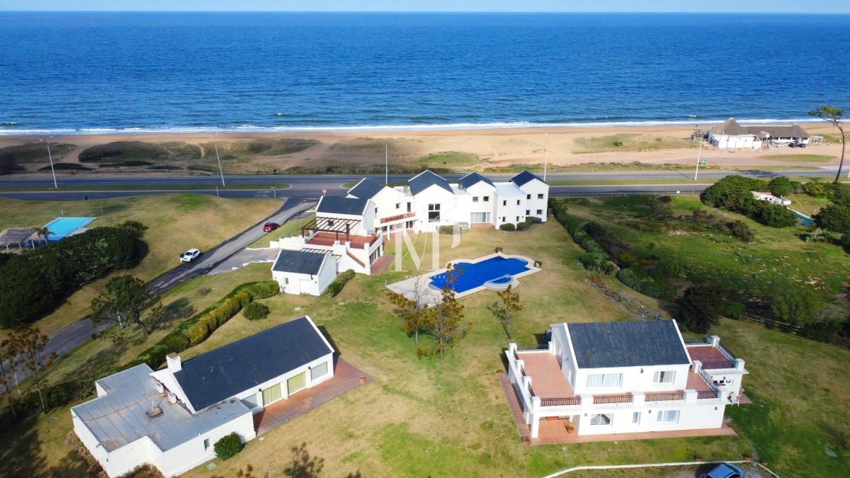 Casa ID.87 - Espectacular Mansion frente al mar, Playa Mansa.