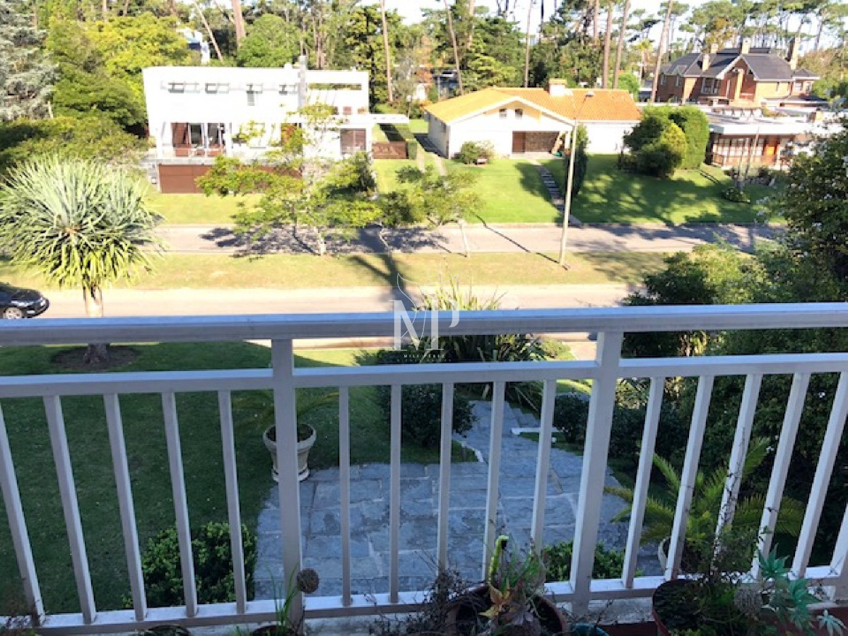 Casa ID.111 - Vende casa espectacular en playa mansa , Punta del Este 