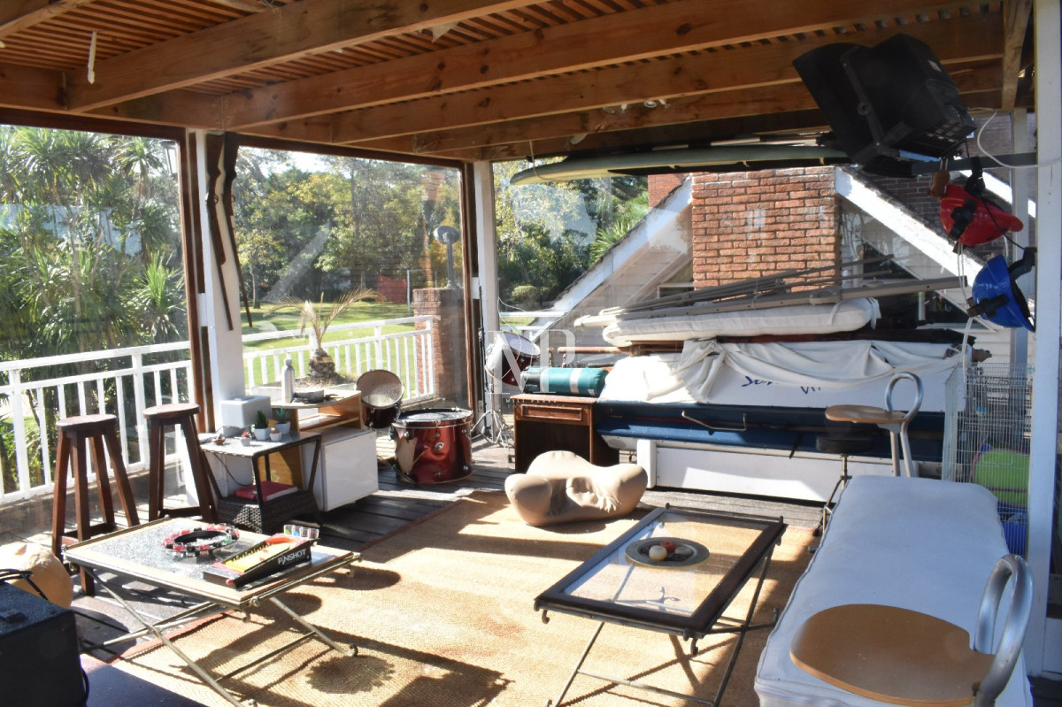 Casa ID.111 - Vende casa espectacular en playa mansa , Punta del Este 