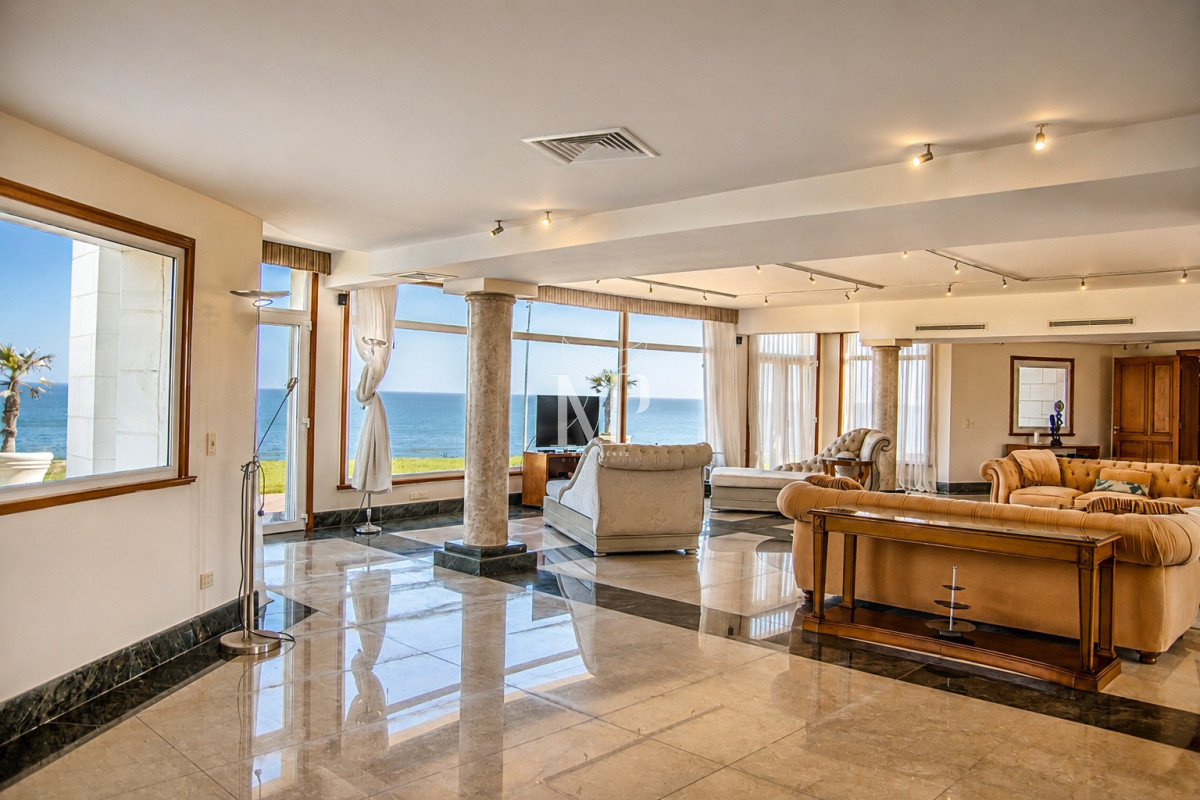 Casa ID.87 - Espectacular Mansion frente al mar, Playa Mansa.