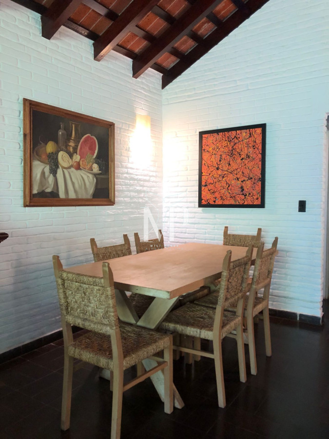 Casa ID.116 - En venta casa en Punta del Este de 3 dormitorios en suite y amplios espacios exteriores 