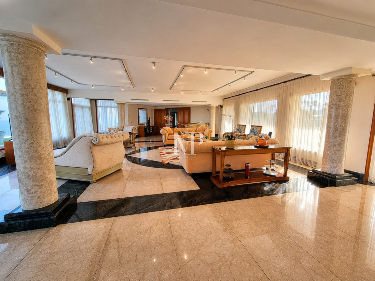 Casa ID.87 - Espectacular Mansion frente al mar, Playa Mansa.